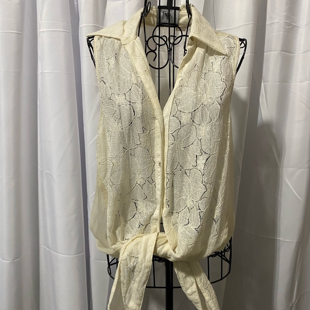 Gorgeous sleeveless top
